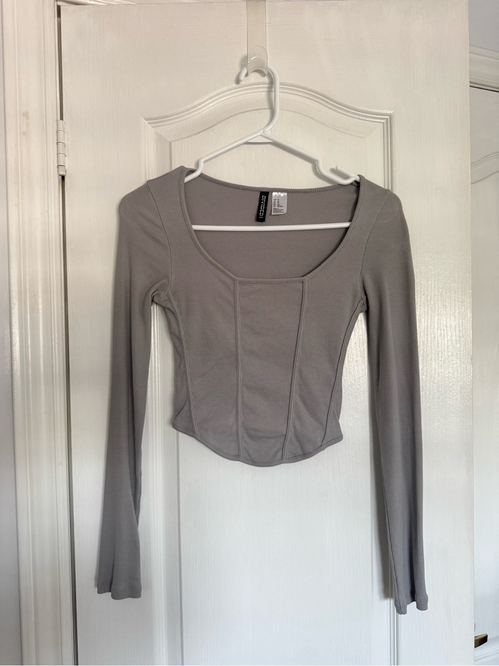 H&M Gray Ribbed Long-Sleeve Scoop Neck Top